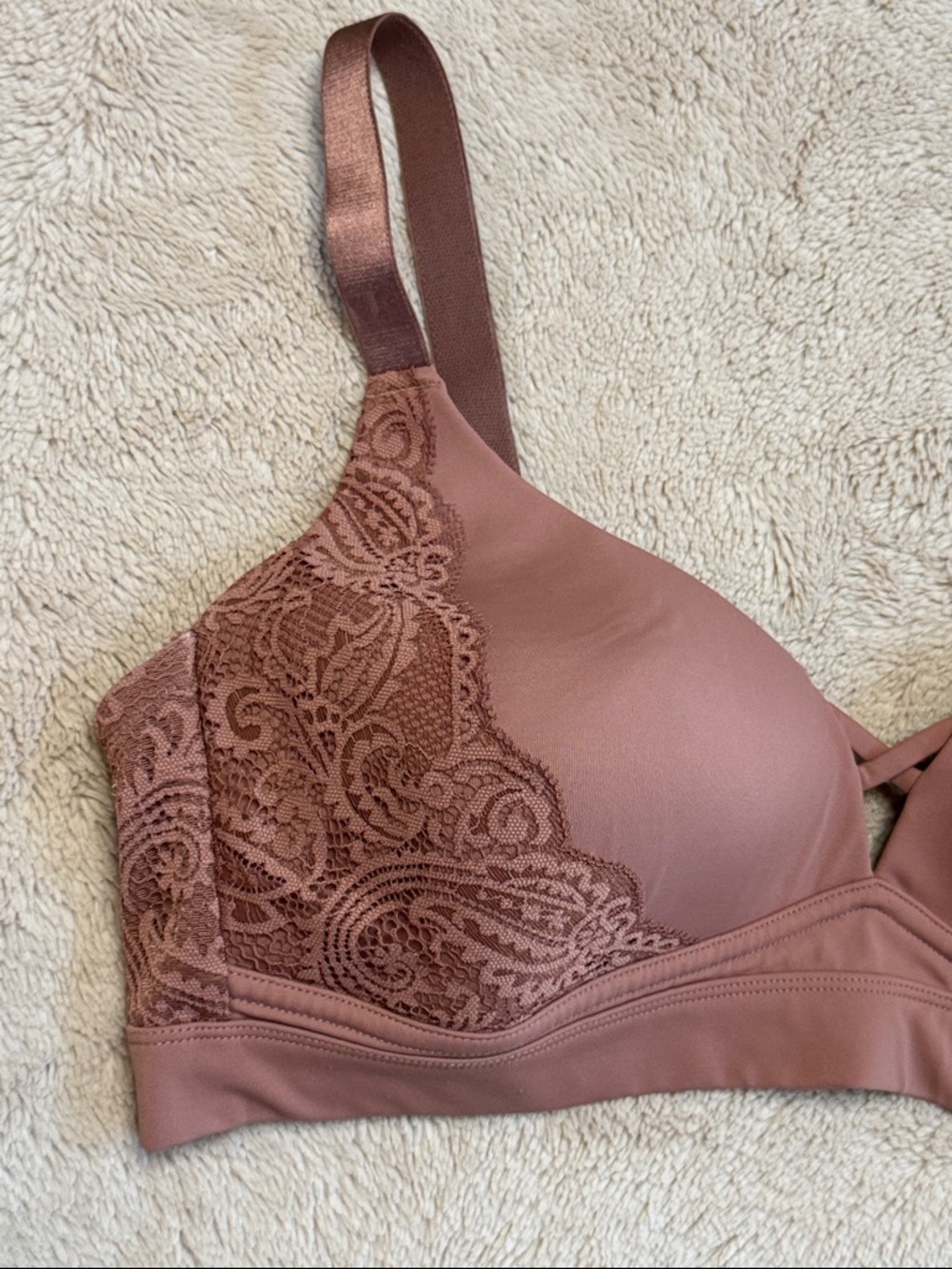 Dusty Rose Lace-Trim Wireless Bra 38D Like New - Picture 2 of 7
